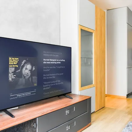 Downtown - Netflix - Ac - Next To Metro And Train Semesterbostad Sofia