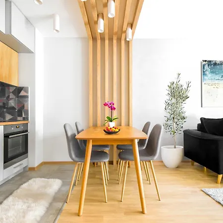 펜션 Downtown - Netflix - Ac - Next To Metro And Train
