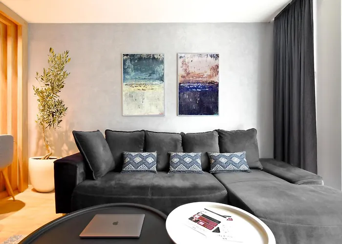 Downtown - Netflix - Ac - Next To Metro And Train Ferienhaus *