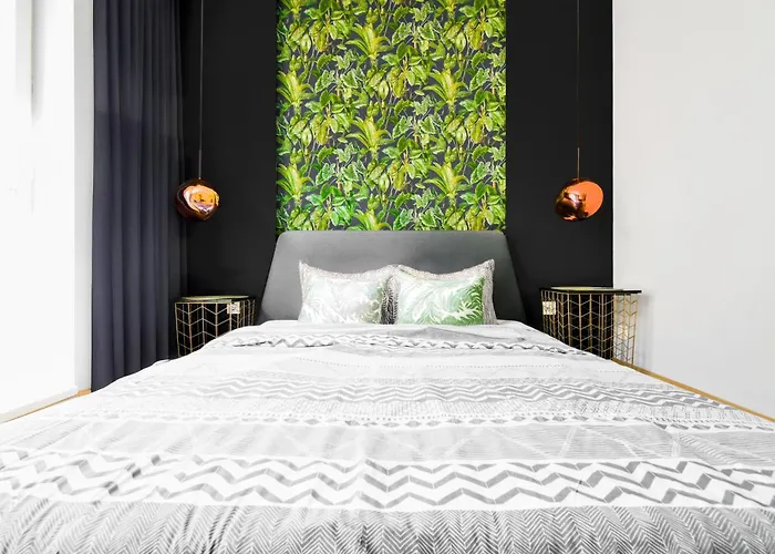 別荘 Downtown - Netflix - Ac - Next To Metro And Train ソフィア